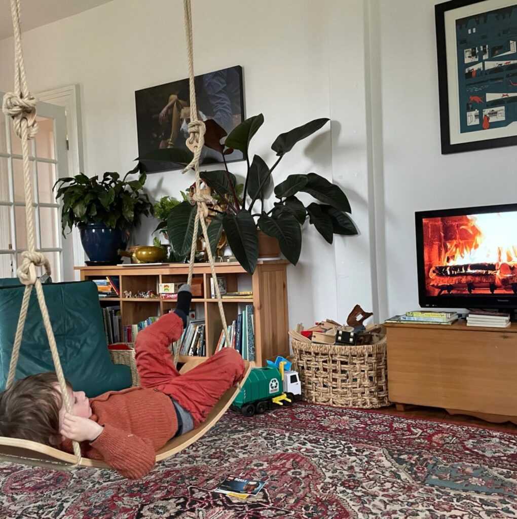 Image #1 de Madelaine Corke